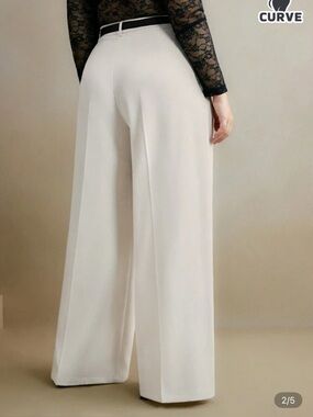 Wide Leg High-Waist Pants in Cream